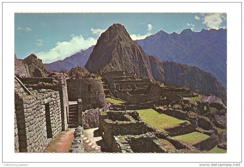 Cp, Pérou, Machupicchu, Panorama Central, Con El Templo Del Sol Y Huaynapicchu Al Fondo - Pérou