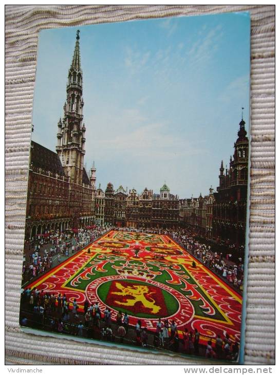 BELGIQUE - BRUSSEL - BRUXELLES - TAPIS DE FLEURS - CPSM VIERGE - Fiestas, Celebraciones