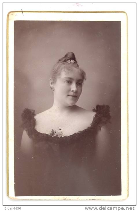 PHOTOGRAPHIE Format CDI - Superbe Portrait  De JEUNE FEMME Par P. BELLINGARD (6,4 X10 Cm) TB (voir Scan) - Old (before 1900)