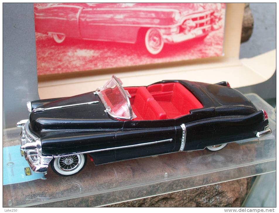 VITESSE - CADILLAC  ELDORADO AVEC SA  BOITE  Scala 1/43 - Vitesse