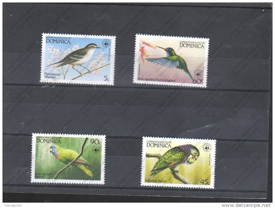 DOMINICA Nº 794 AL 797 - Colibríes