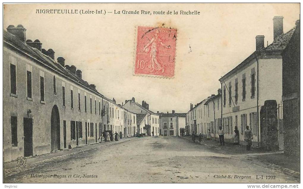 AIGREFEUILLE           LA GRANDE RUE   GENDARMERIE - Aigrefeuille-sur-Maine