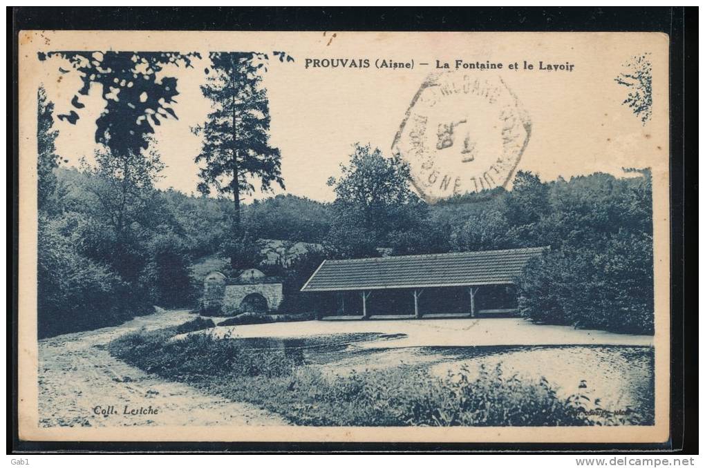 02 --- Prouvais --- La Fontaine Et Le Lavoir - Autres & Non Classés