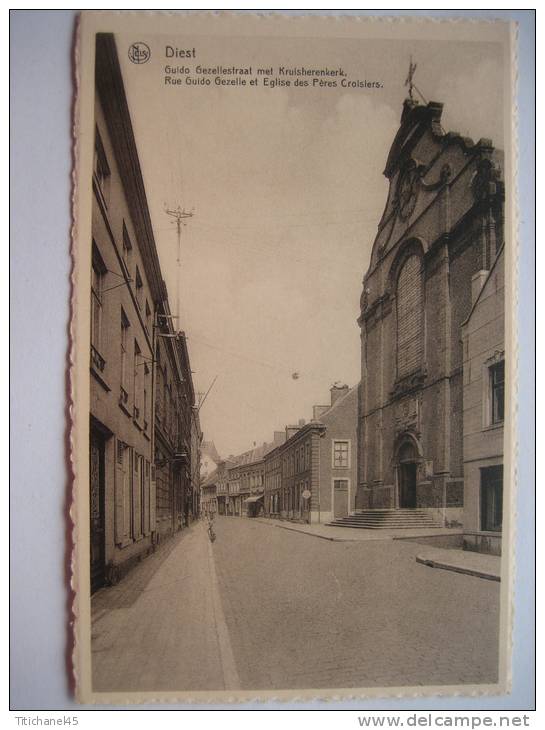 DIEST - Guido Gezellestraat Met Kruisherenkerk - Diest