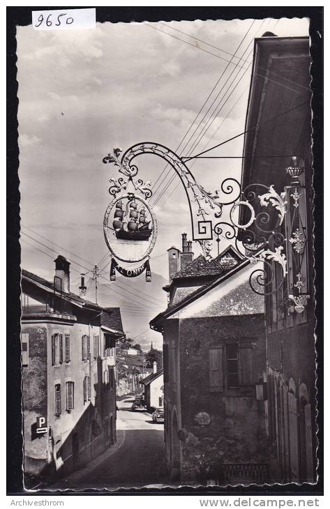 Saint-Saphorin (Lavaux) : Rue Avec L'enseigne De L'auberge “À L'Onde” (9650) - Saint-Saphorin