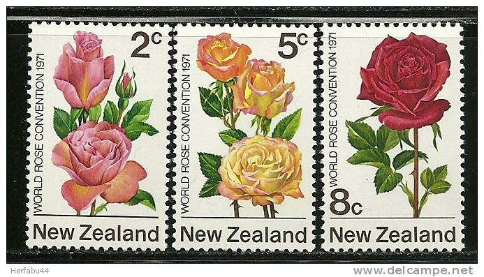 New Zealand      "Flowes  Rose"    Set   SC# 484-86 MNH** - Roses