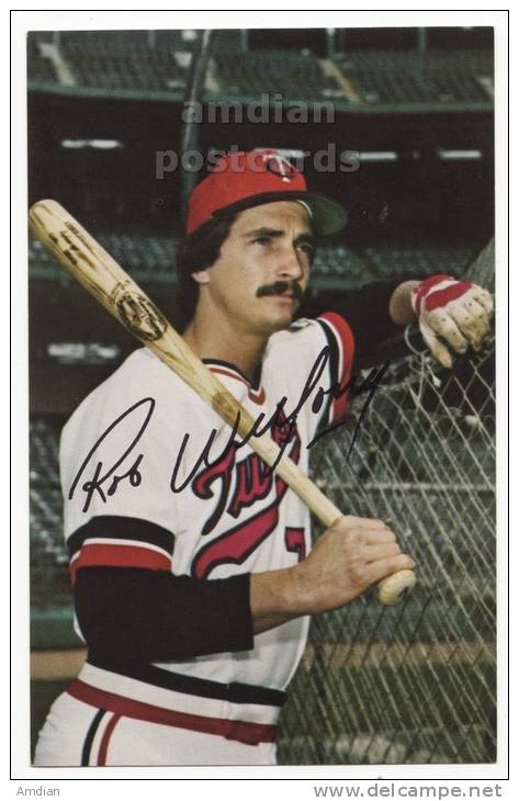 ROB WILFONG -INFIELDER- BASEBALL PLAYER - 1980 MINNESOTA TWINS OFFICIAL Postcard  [c2768] - Baseball