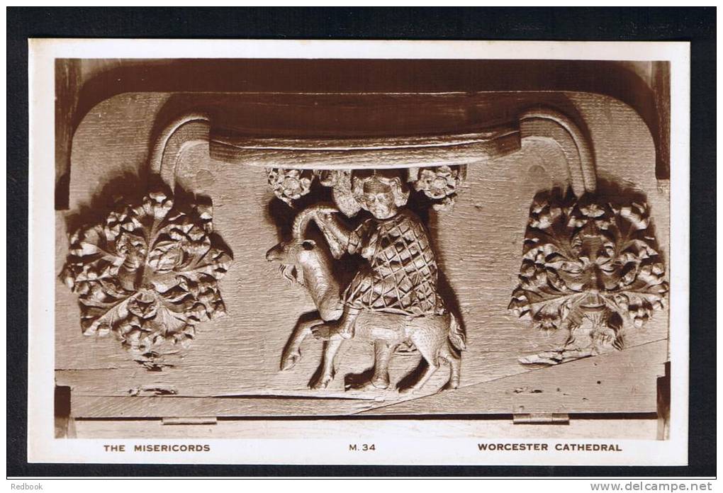 RB 880 - Real Photo Postcard - The Misericords Carving Worcester Cathedral - Worcestershire - Autres & Non Classés