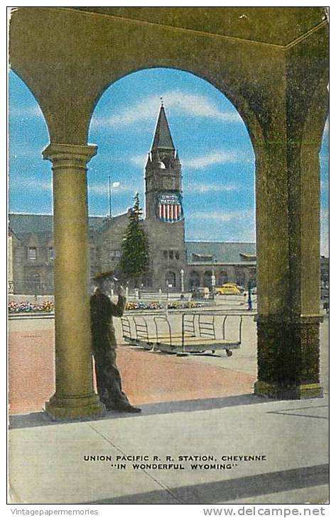 190859-Wyoming, Cheyenne, Union Pacific Railroad Station, E.C. Kropp No 27065 - Cheyenne