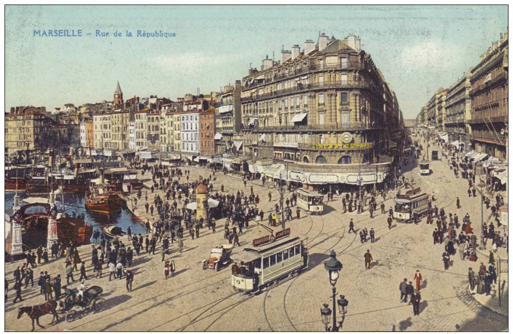 CPA Marseille: La Rue De République. - Canebière, Centre Ville