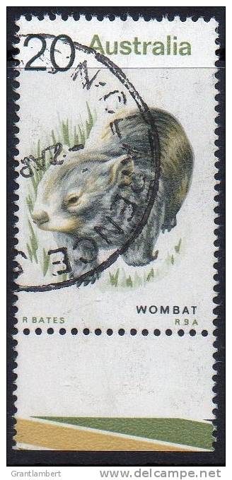 Australia 1974 Animals 20c Wombat Used SG 561 - Actual Stamp -  With Selvedge - - Used Stamps