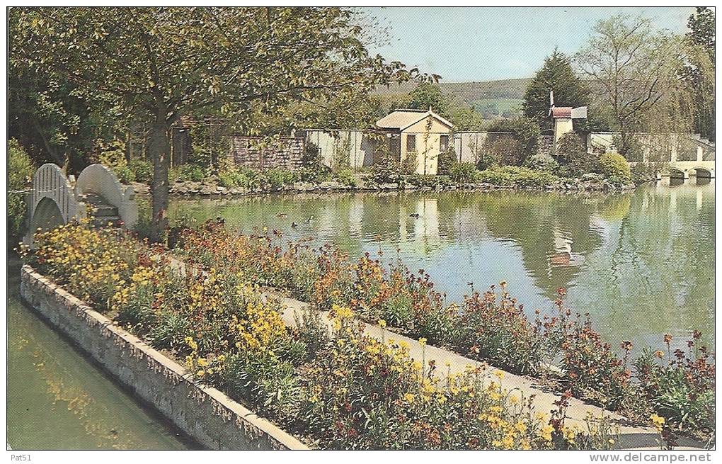 ROYAUME UNI -  Axbridge : Ambleside Water Gardens Weare - 2 Postcards - Weston-Super-Mare