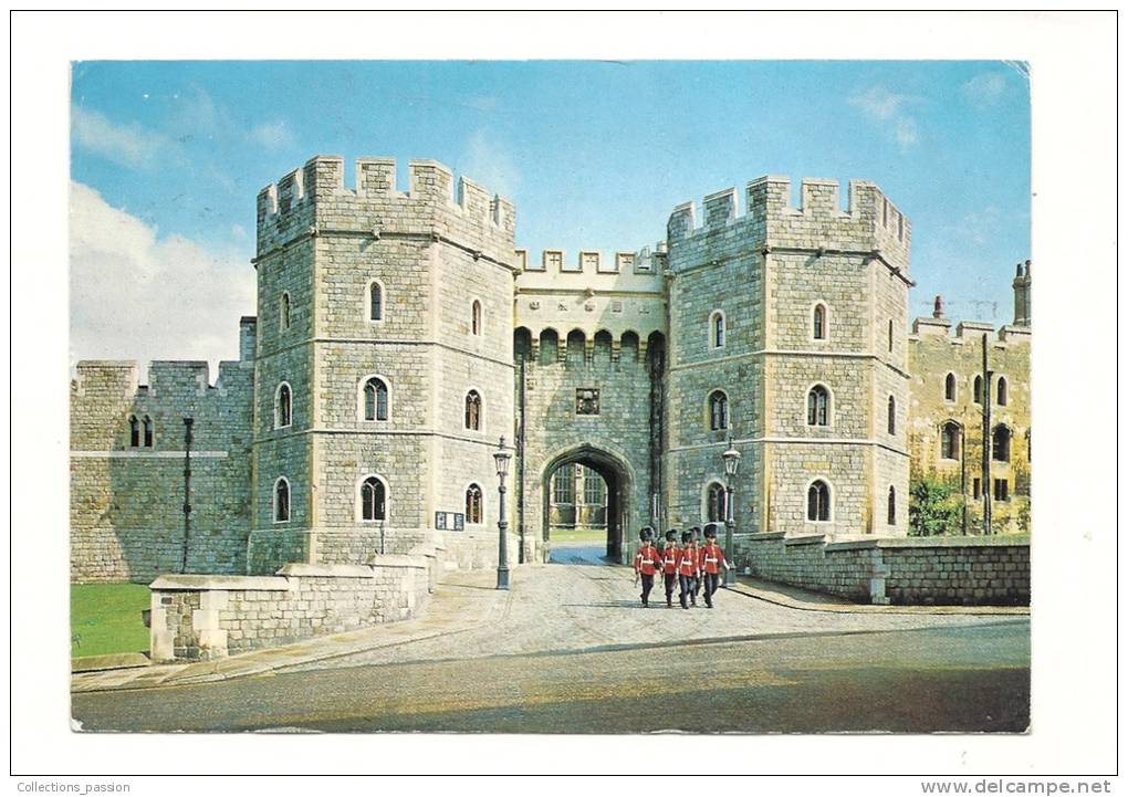 Cp, Angleterre, Winsor Castle, Henri VIII Gateway, With A Detachment Of The Castle Guard, Voyagée 1981 - Windsor Castle