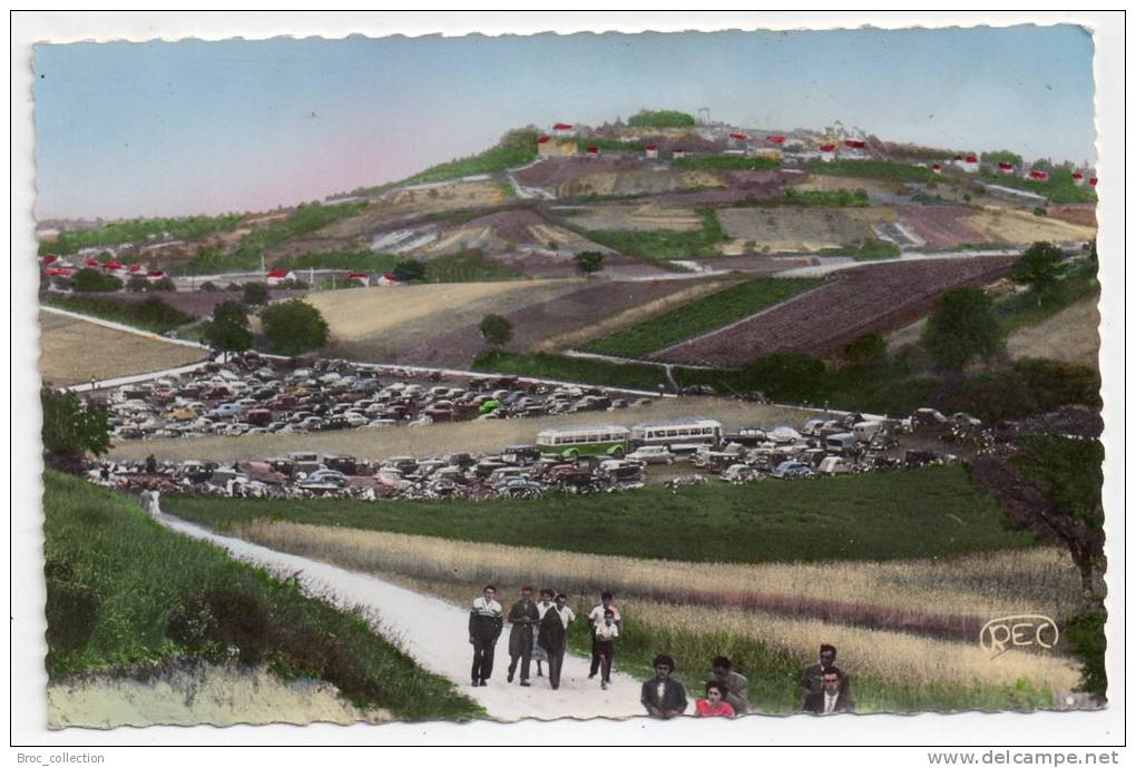 Fontenay - Saint-Satur, Caves Souterraines Du Clos De La Perrière, Archambult Père Et Fils, Le Parc à Voitures, Voir Dos - Saint-Satur