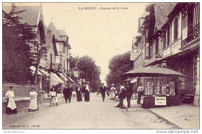 La Baule    Avenue De La Gare Magasin De Vente De Cartes Postales - La Baule-Escoublac