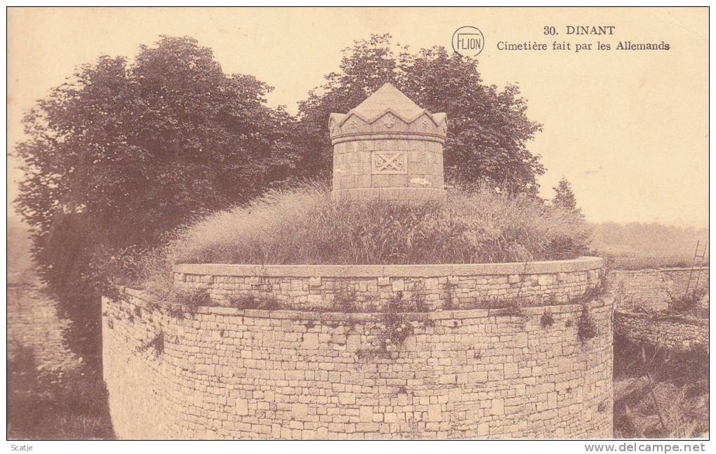 Dinant,  Cimetière Fait Par Les Allemands - 1923 Naar Antwerpen - Guerre 1914-18