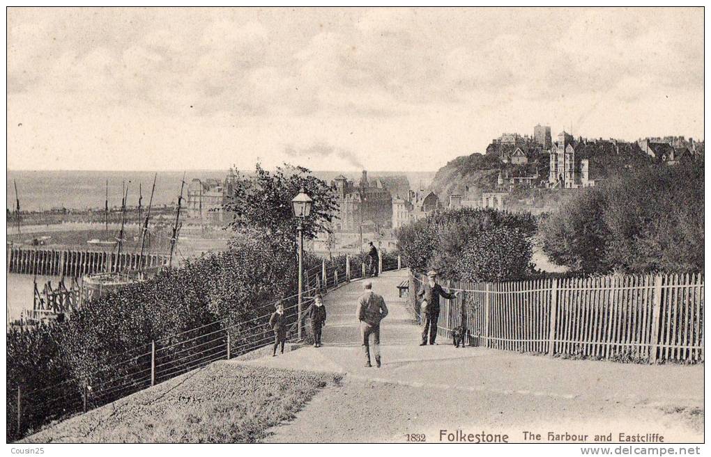 ANGLETERRE - FOLKESTONE - The Harbour And Eastcliffe - Folkestone