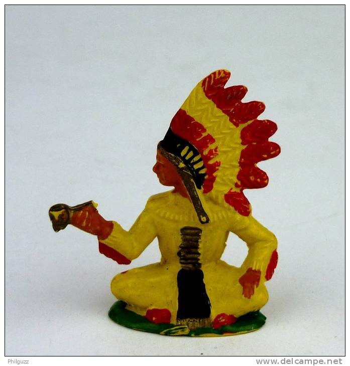 FIGURINE STARLUX 165 -  CHEF INDIEN ASSIS Avec Un CALUMET Ancien 1957 Calumet Cassé - Starlux