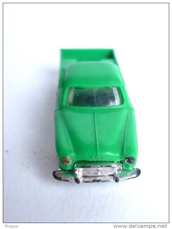 VOITURE MICRO MINIATURE DE NOREV - PEUGEOT 403 T4Z - 1/86 ème - VERTE - Norev