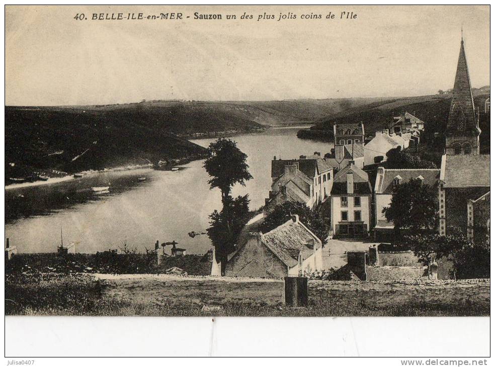 BELLE ILE EN MER (56) Sauzon Vue Du Village église - Belle Ile En Mer