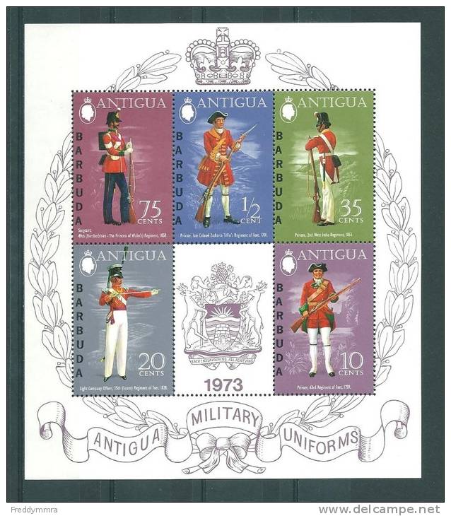 Barbuda:  BF 2 ** Uniformes Militaires - Antigua Et Barbuda (1981-...)
