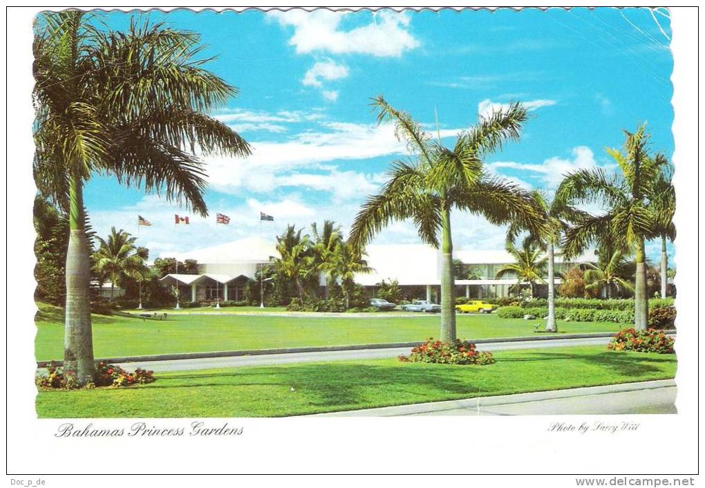 Bahamas - Princess Gardens -  Nice Stamp - Bahamas