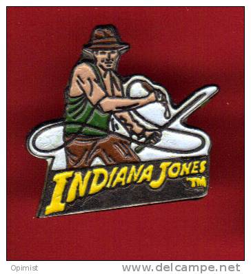 24214-pin's Indiana Jones..cinema.signé TM Et LFL - Kino