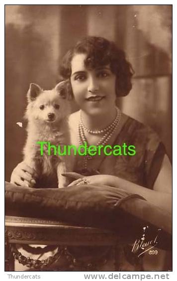 RPPC REAL PHOTO POSTCARD BEAUTIFUL LADY &amp;  DOG  ** CPA JOLIE FEMME &amp; CHIEN - Femmes