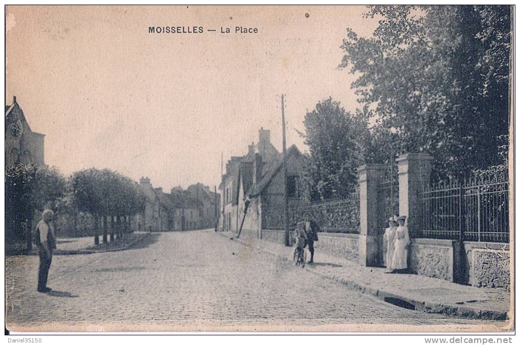 MOISSELLES - La Place CPA écrite En 1921 - Moisselles