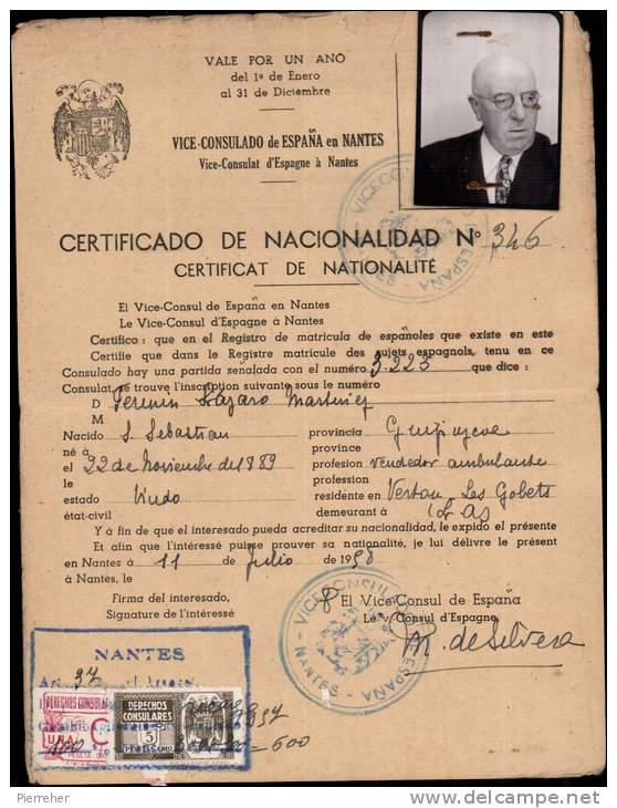 CERTIFICAT DE NATIONALITE AVEC FISCAUX DE  UNE & 5 PESETAS DE ORO DATE DU 11.07.1958 - Fiscaux