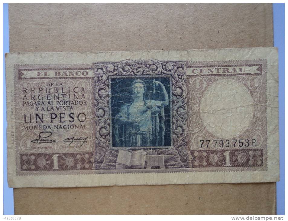 ARGENTINA - BANCONOTA  1  PESO  COMMEMORATIVA  "ISSUE" 1816-1947 . - Argentina