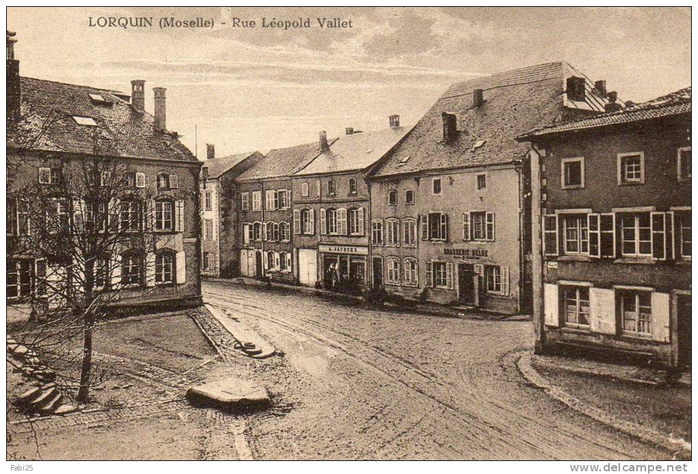 LORQUIN Rue Leopold Vallet - Lorquin