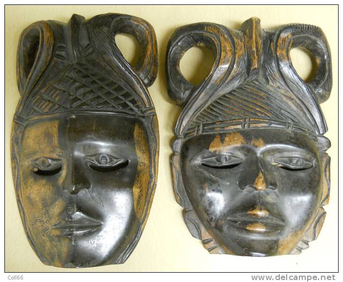 2 Masques Africains Art Tribal 1homme 1 Femme  24x15 & 22.5x17cm Yeux Bien Travaillés 1308 Grammes Les 2 à Localiser - Art Africain