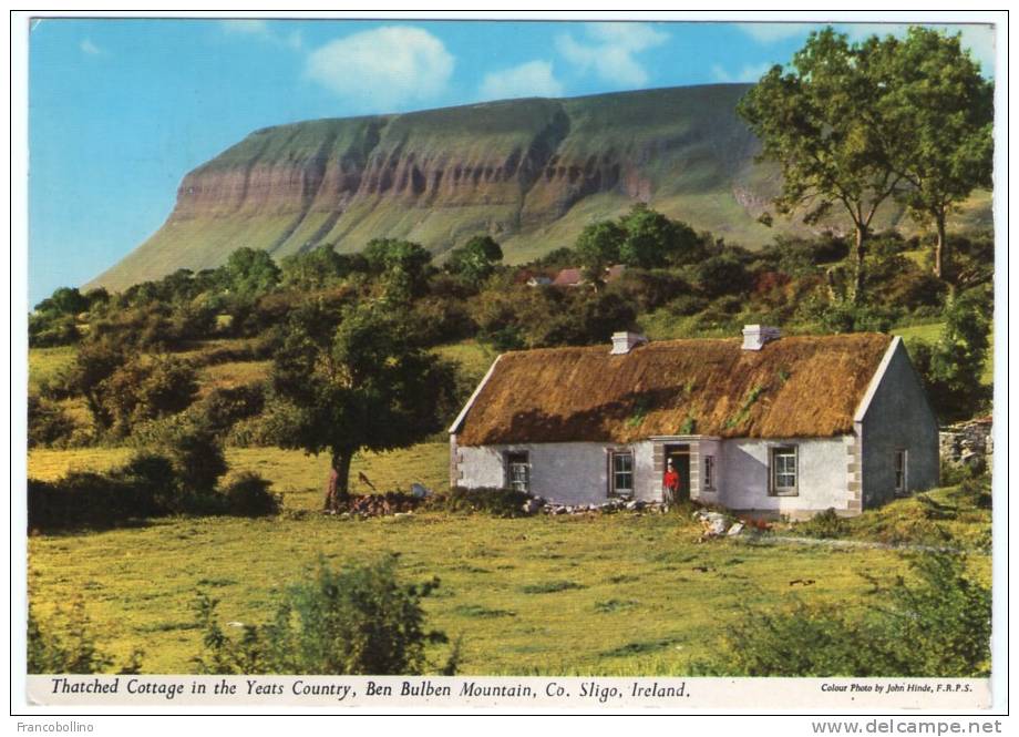 IRELAND-THATCHED COTTAGE IN THE YEATS COUNTRY,BEN BULBEN MOUNTAIN, CO.SLIGO (PUBL.JOHN HINDE) - Sligo