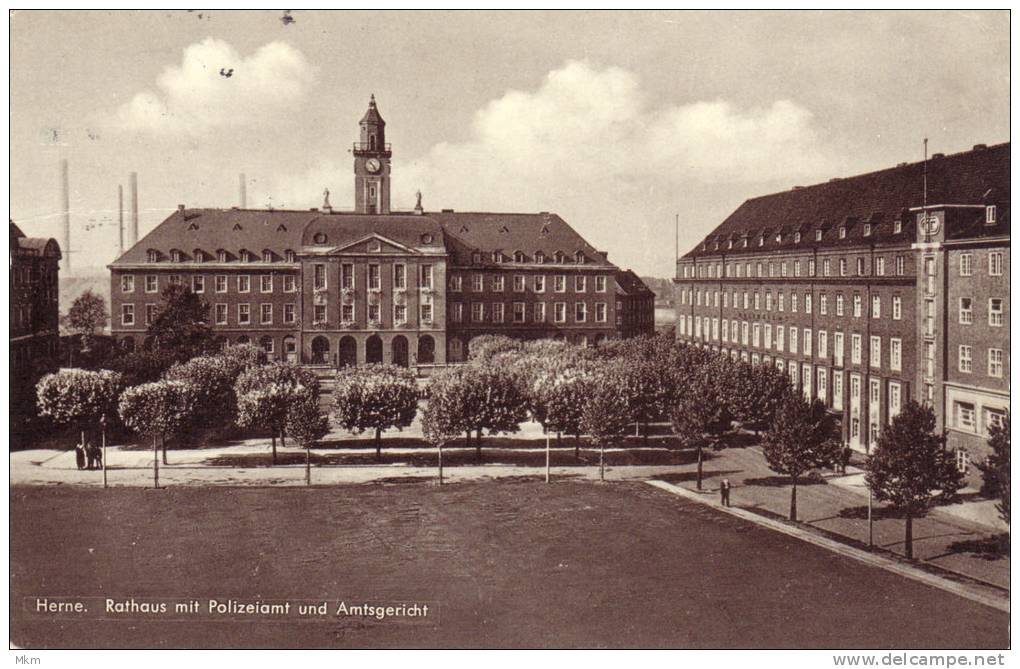 Rathaus Mit Polizeiamt - Herne