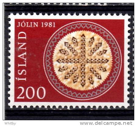 Iceland 1981 200k  Christmas Issue #550 - Unused Stamps