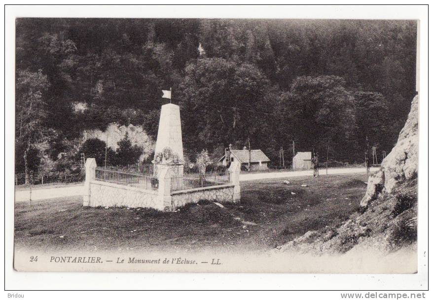 25  PONTARLIER   LL N°24   Le Monument De L'écluse - Pontarlier
