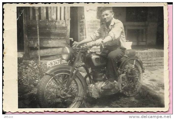 PHOTOGRAPHY - MOTORCYCLE, 8 X 5 Cm, Yugoslavia - Ciclismo