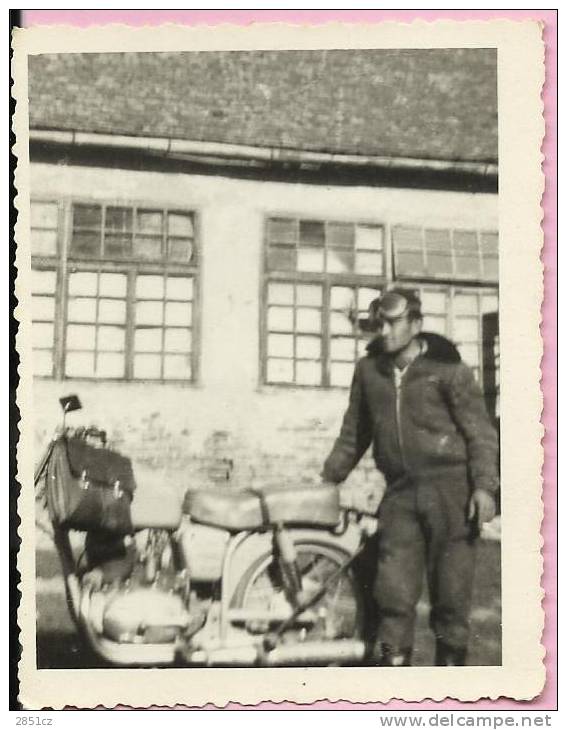 PHOTOGRAPHY - MOTORCYCLE, 8 X 5 Cm, Yugoslavia - Cyclisme