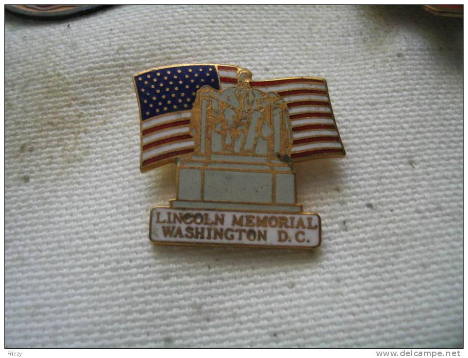 Pin´s Du Mémorial LINCOLN à WASHINGTOWN D.C. - Militaria