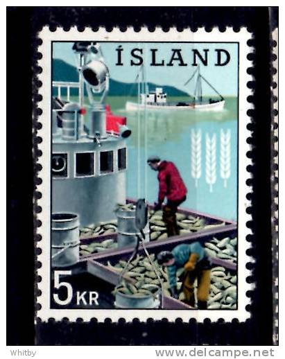 Iceland 1963 5k  Herring Boat Issue #354 - Unused Stamps