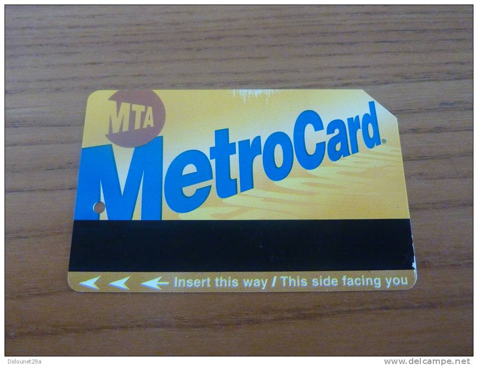 Ticket De Métro - Bus MTA "Metrocard / Step Over The Gap, Not In It" New York Etats-Unis USA - Welt