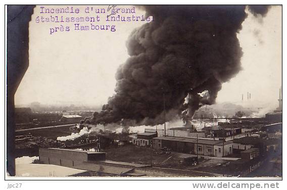 Unique CPA Photo HAMBOURG WILHEMSBURG - Incendie D'un Grand Etablissement Industriel - Wilhemsburg