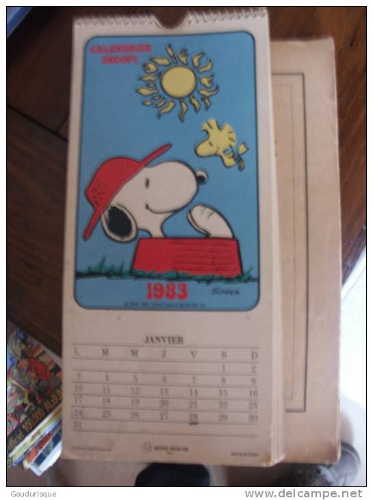 SNOOPY  ANCIEN CALENDRIER     SCHULZ - Snoopy