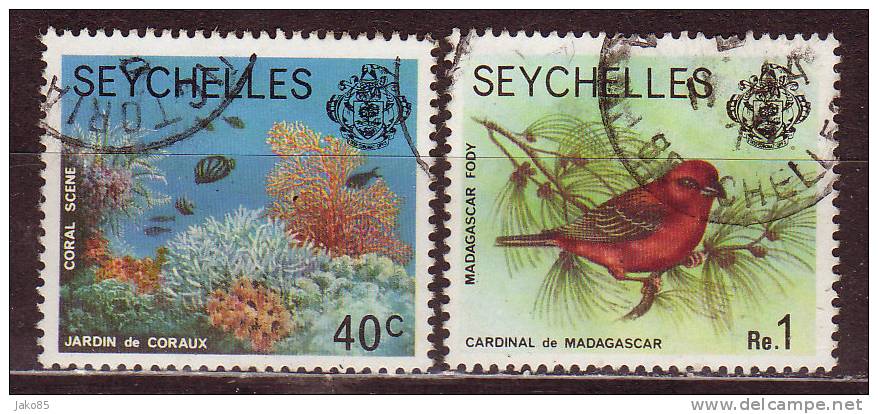 SEYCHELLES -1977 - YT N° 377 + 380   - Oblitérés  - - Seychellen (...-1976)