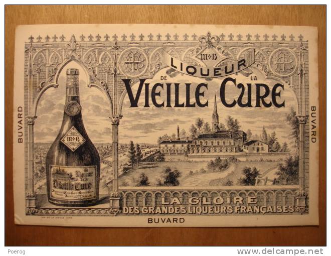 BUVARD ANCIEN - LIQUEUR DE LA VIEILLE CURE - 24X16 - Bouteille Chateau - Schnaps & Bier