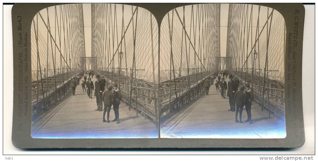 Photo Stereoscopique --- A Long The Walk , Brooklyn Bridge , New York - Photos Stéréoscopiques