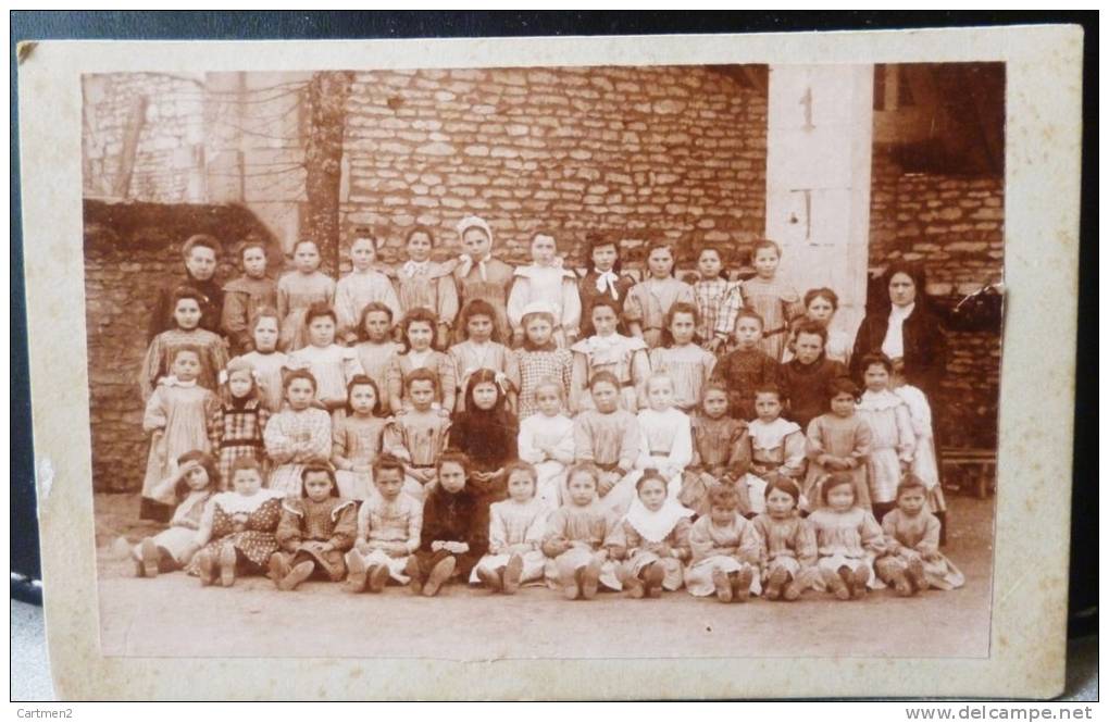 PHOTOGRAPHIE CARTONNEE : FOUSSAIS PHOTO DE CLASSE INSTITUTEUR MADAME BOUTTLER MADAME DAMY 1914 VENDEE - Other & Unclassified