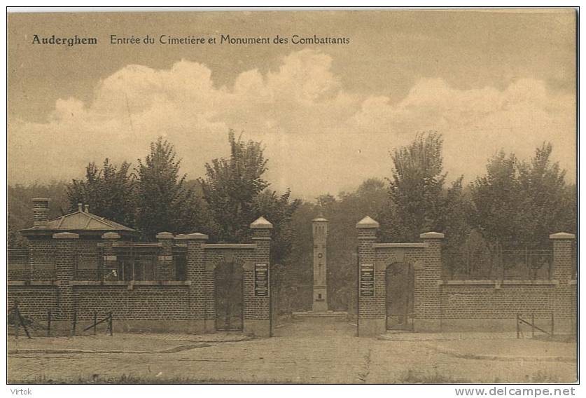 Oudergem - Auderghem :  Entrée Du Cimetière Et Monument Des Combattants  ( Kerkhof ) - Auderghem - Oudergem