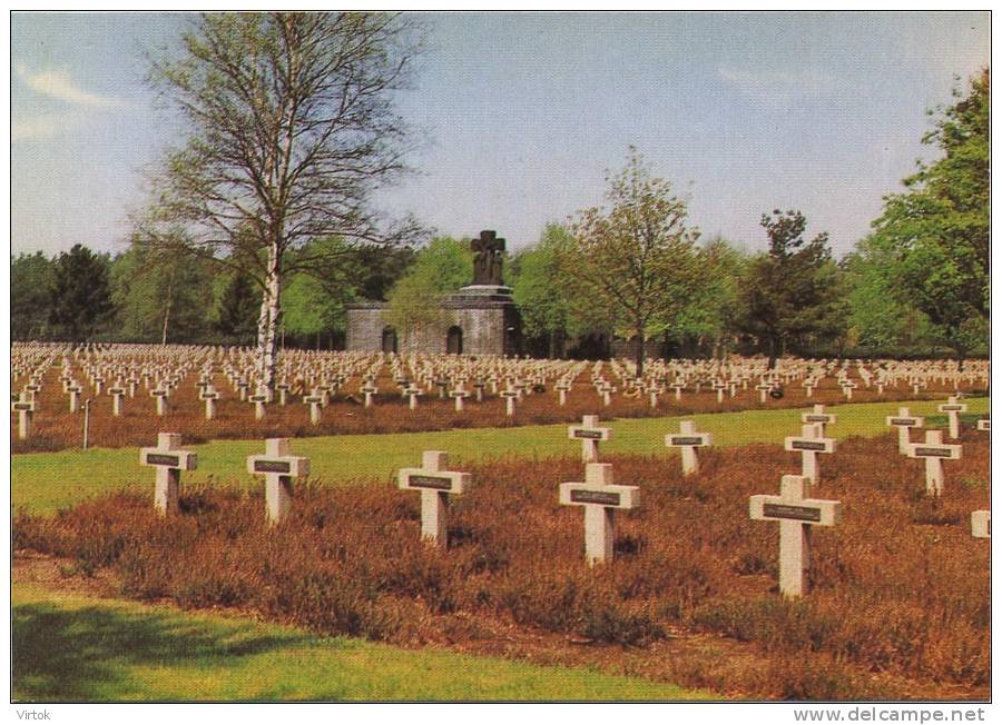 Lommel :  Deutsche Soldatenfriedhof      ( Groot Formaat ) - Lommel